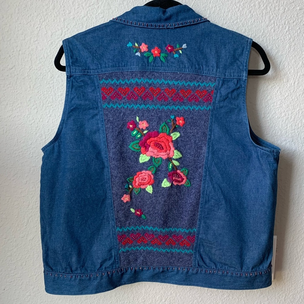 Women’s Alfred Dunner Floral Knit Back Denim Vest